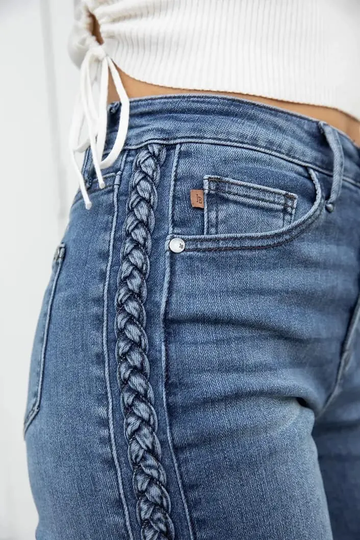 JUDY BLUE - BRAIDED BETTY JEANS