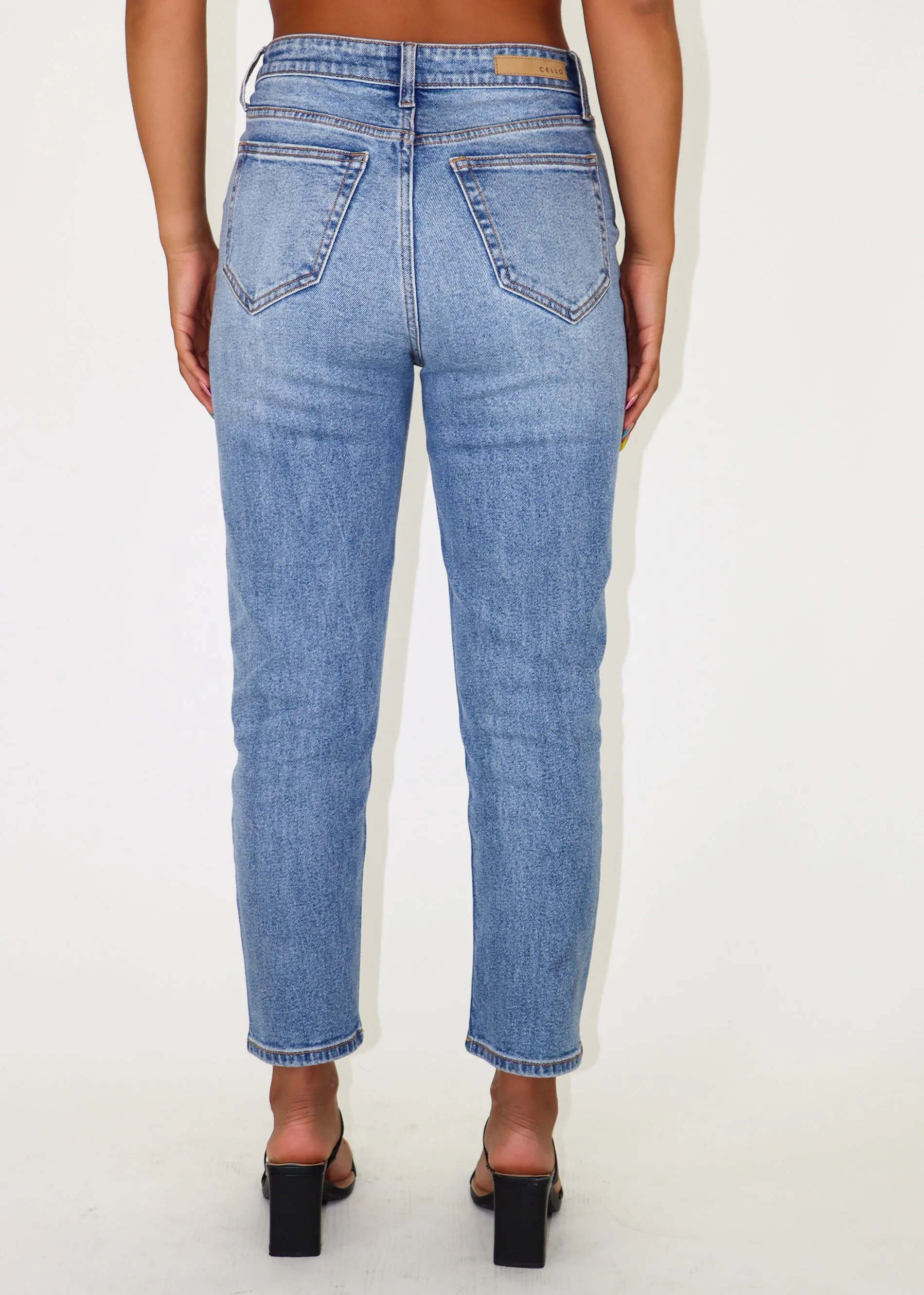 Think Fast Jeans ★ Medium Wash