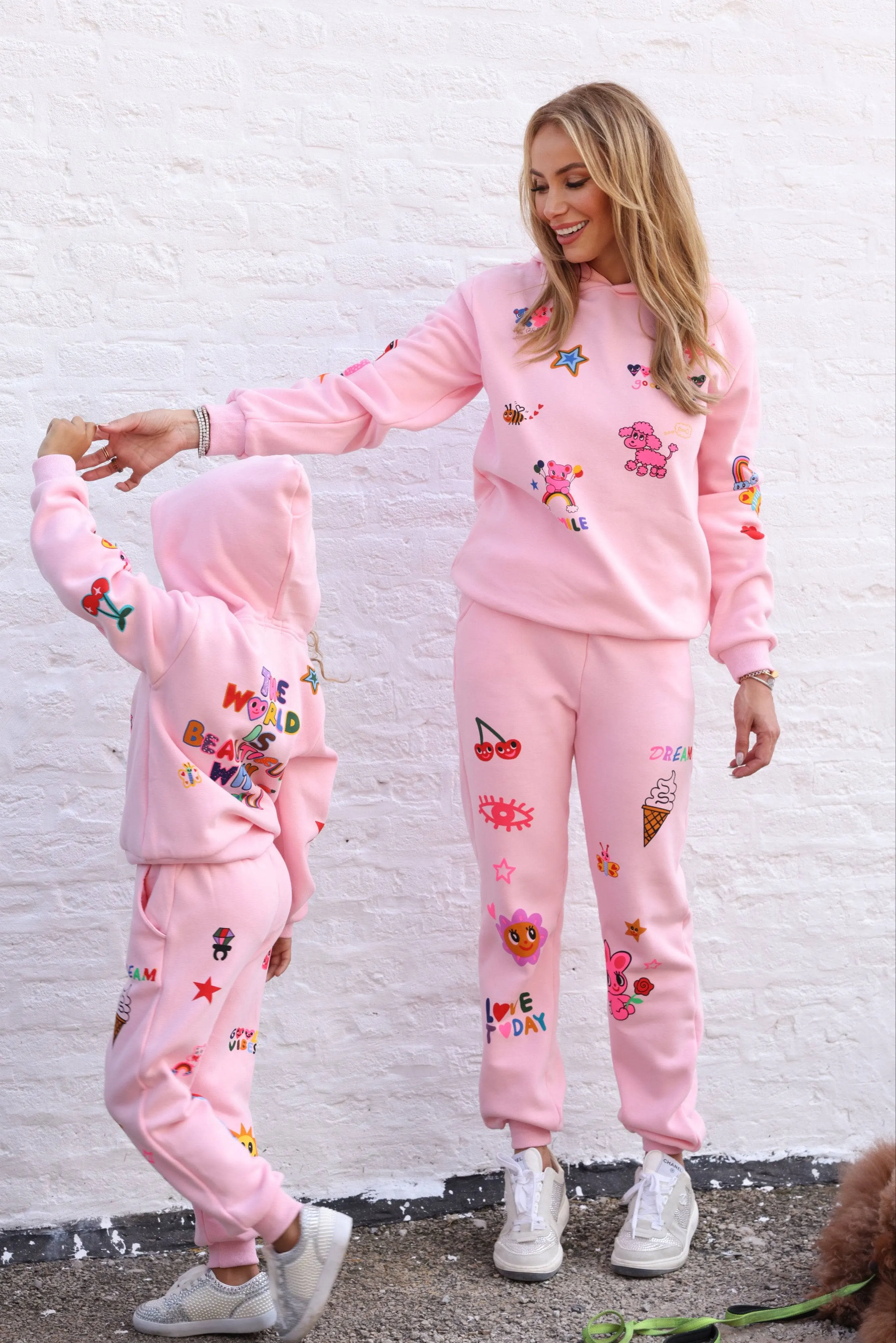 Women's Doodle Art Set Pink